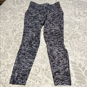 Lululemon Black and Gray Leggings Pants 6